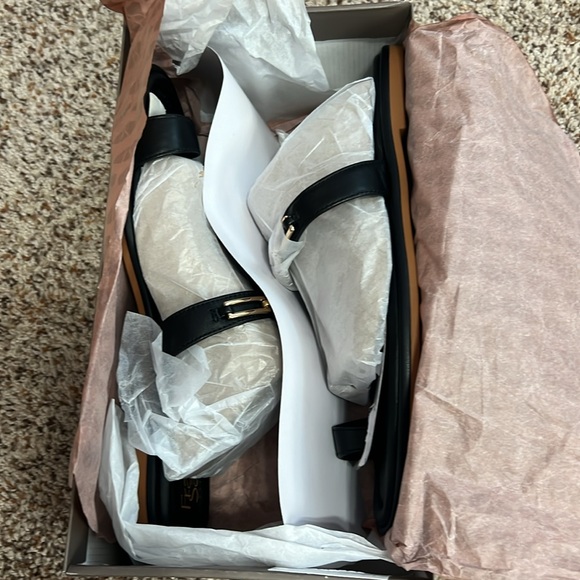 FrancoSarto size 10 black flats ‼️NEVER WORN BRAND NEW‼️ - Picture 4 of 5